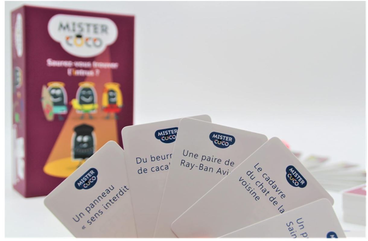 Mister Coco - Jeu d'Ambiance Adulte - Trouvez l'Intrus - Par les Créateurs de Blanc Manger Coco - 3 à 8 Joueurs - Dès 16 Ans